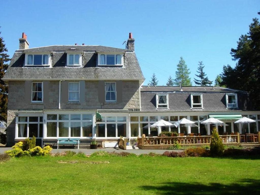 Glen Lui Hotel Ballater Extérieur photo